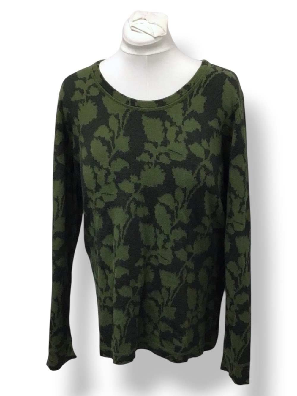 Natural Reflections Women’s Scoop Neck Floral Wool Blend Sweater, Green 1X
